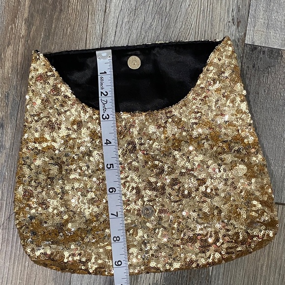 Victoria\'s Secret Sparkling Gold Clutch